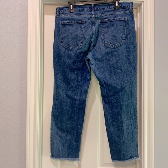 Old Navy Boyfriend Distressed Jeans, size 14 - Picture 2 of 10